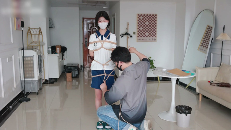Asian bondage: The Innocent Girlfriend Is Bound with Ropes in Her College...