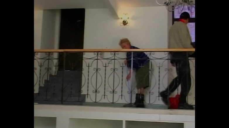 Old & Young: Fat MILF Gets Fucked in the Ass and in Mouth