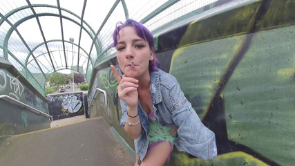 VR smokers HD-2D Videos Only: Аннабель Лі - куріння