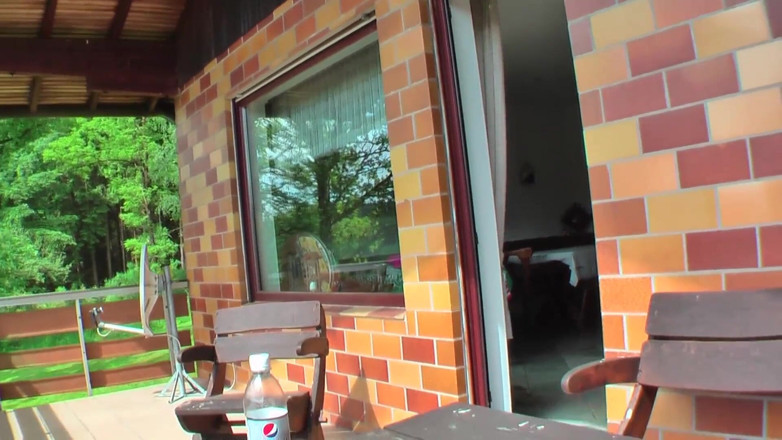 German amateur - 100% German hardcore videos: Uimitoare matură care se masturbează și este futută cu pumnul în aer...