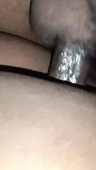 Desi manželka šuká venku s mladým přítelem