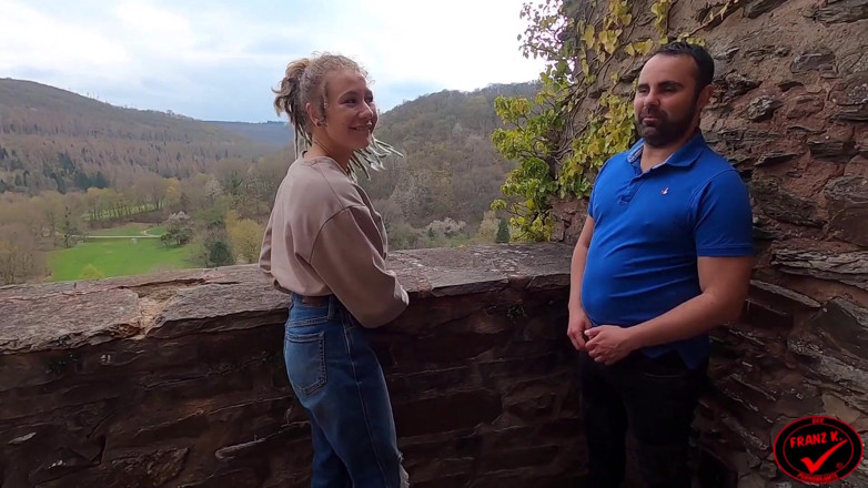 German Fuck Girls: Public! Risky Blowjob on a Trip to the Castle!