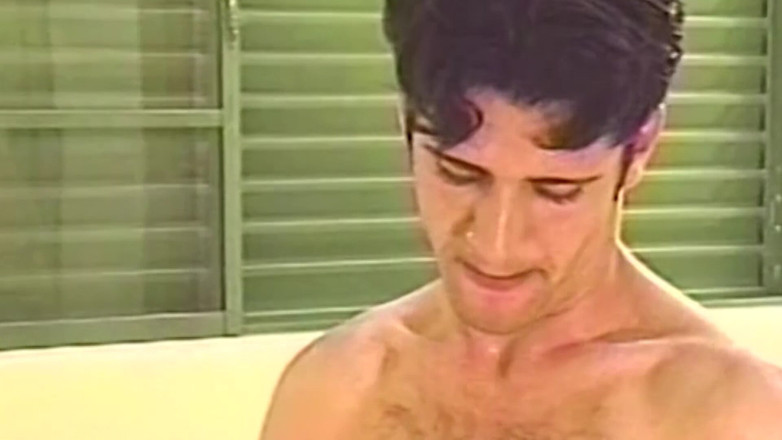SEXUAL SIN GAY: Latin Gays Scene-2_horny Latinos mengongkek pantat antara satu sama lain...