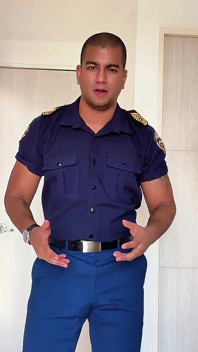 Benutzerdefinierte Fantasie: Polizist Zieht Dich Vorbei, Lässt Meinen Sub Um Gnade Bitten