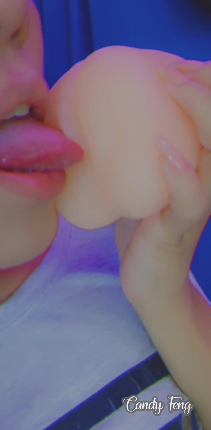 Candy Feng: Jeux lesbiens