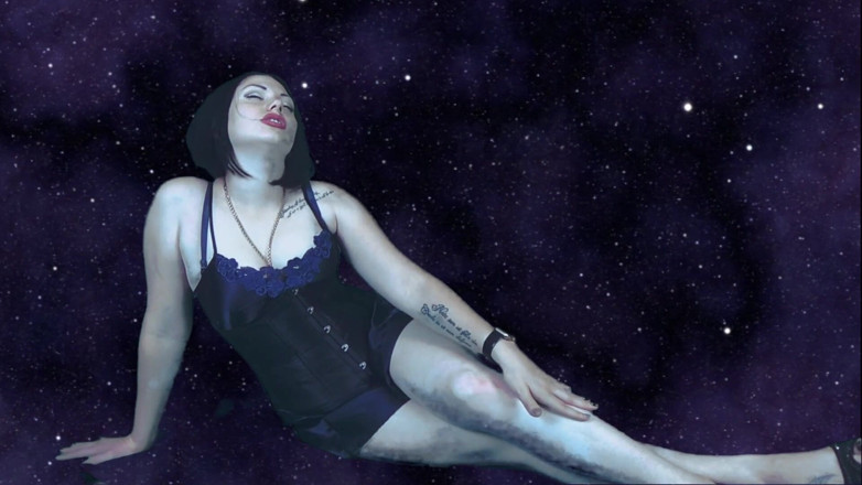 Goddess Misha Goldy: Ты так пристрастилась ко мне