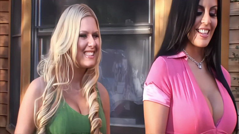 Lesbian Tales: Sammie Rhodes, Mikayla Mendez, Riley Evans Have A Lesbian Threesome