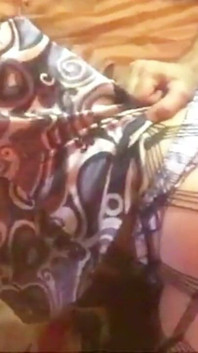 Curvă arabă matură bine futută