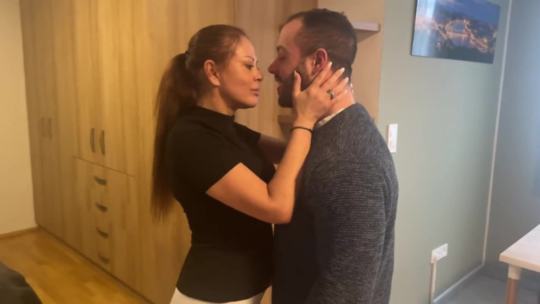 Adam Costa: Brazylijska MILF jest pieprzona przed swoim rogaczem mężem