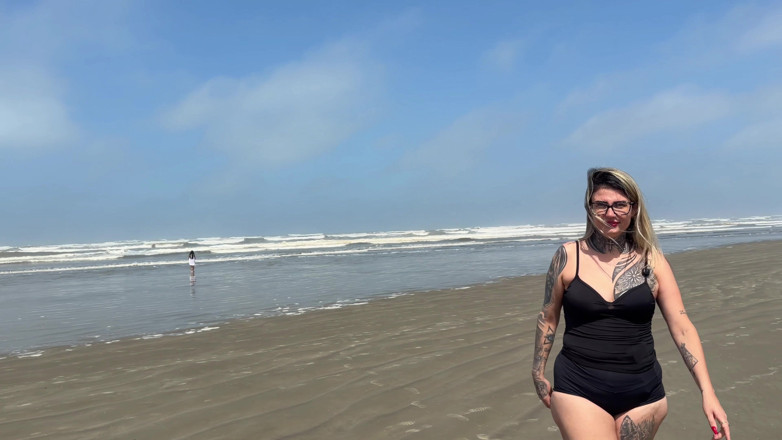 Couple dna: On the Beach My Wife and I Invited a Beachgirl...