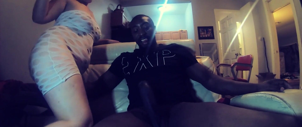 TrotzillaTheGod: Pawg rides my black dick