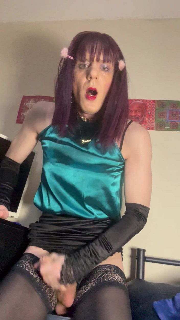 Jessica silk: Jess cavalca un dildo