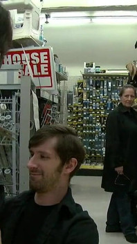 Gadis nakal 20 tahun dientot habis-habisan di toko perangkat keras