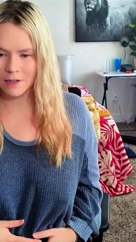 Grosse pilule de bimbo excitée