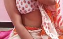Varsha Studios: Yeni Desi köylü evli kadın görüntülü görüşmede seks yapıyor