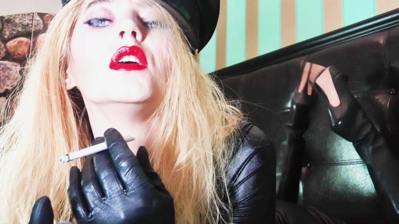 Goddess Celine: Xenia Onatopp Leg Scissor