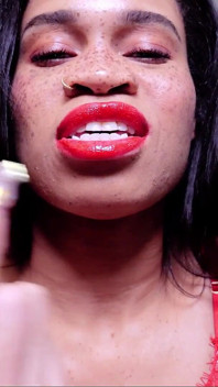 Kiss My Asss My Banci, Femdomme Ebony Divine Feminine Dewi Rosie Reed Latihan Banci Dengan Ciuman Pantat