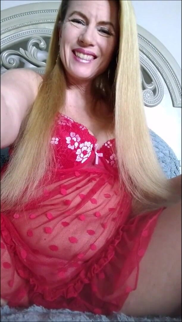 Nikki Nevada: Stepson's early Valentine's Day present