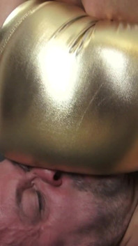 Shiny Leggings Facesitting