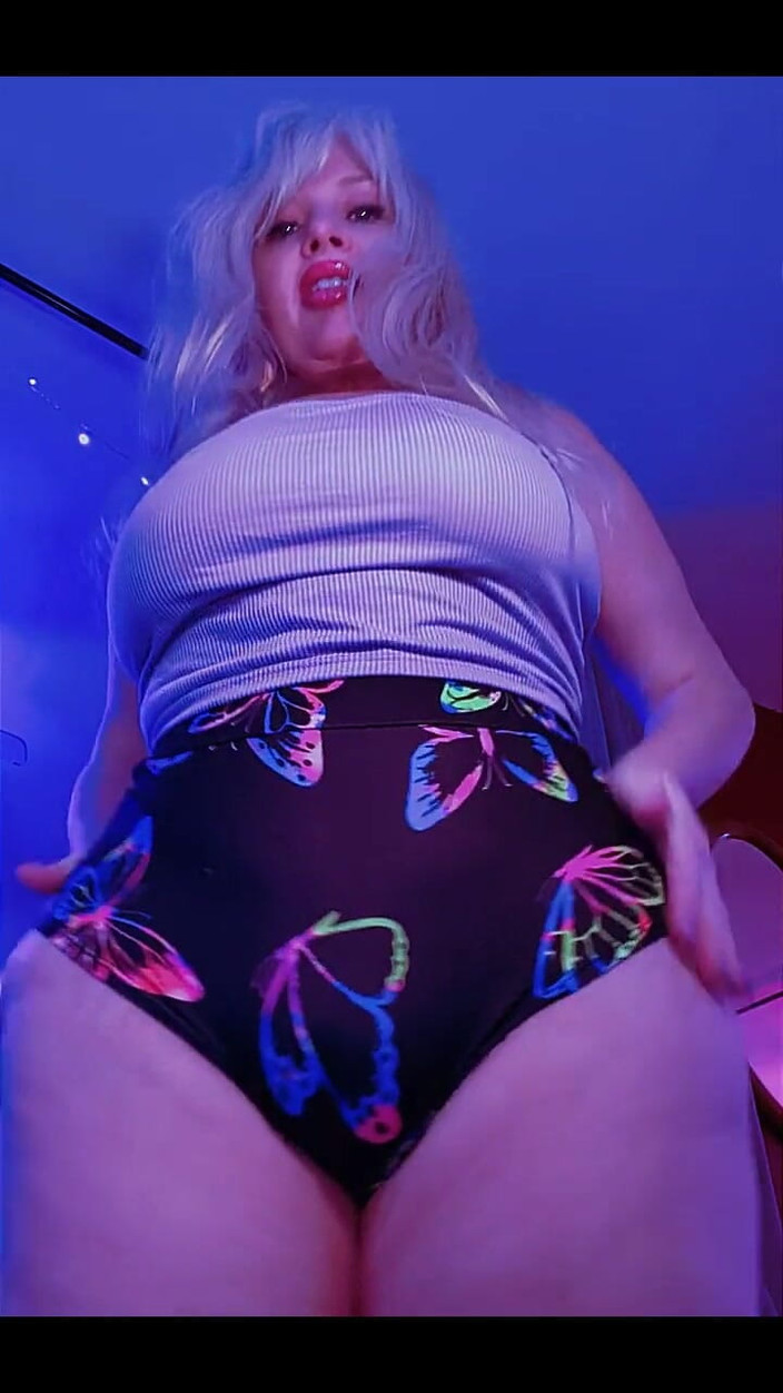 PaintedRose: 想在这里抚摸我吗？