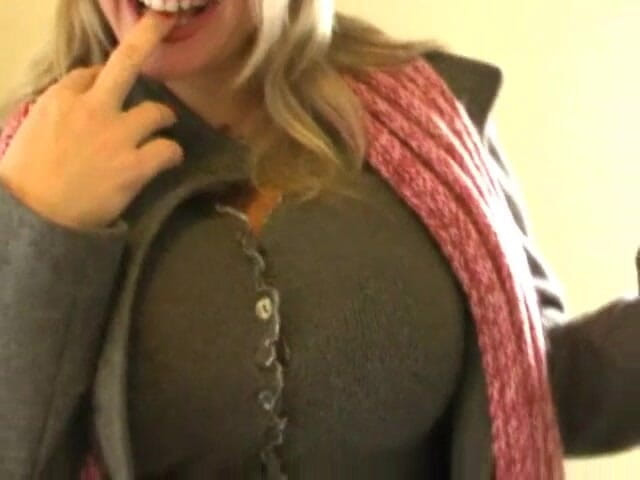 Vicky Vette: Melonen in Mailand teil 1