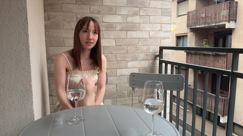 Bella Mur: Ask Pornstar - ケイト・クインとの柔軟なセックス