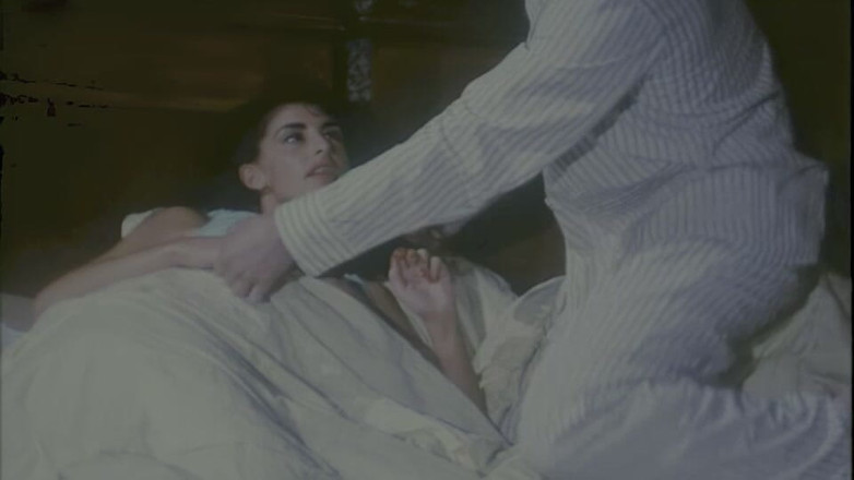 pornitaliangraffiti: 丰满的莎拉·杨被丈夫肛交