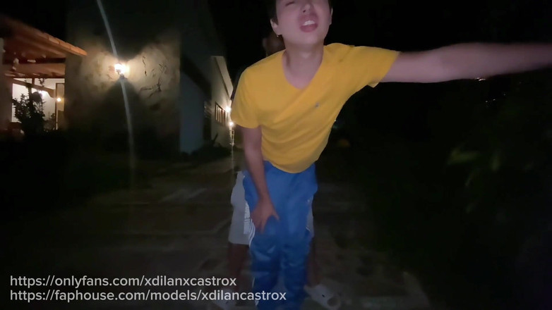 Dilan Castro: Cestovní šukání mladého gaye bez sedla, stříkám do jeho těsného zadku...