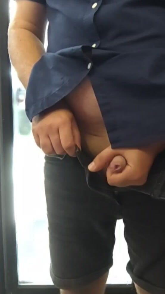Jekitojj: Risky Flashing Dick at Work