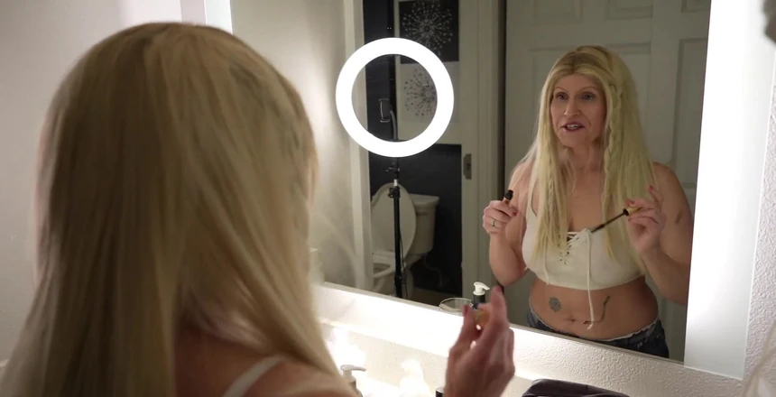 TabithaXXX: Poslouchám Metallicu a líčíme se