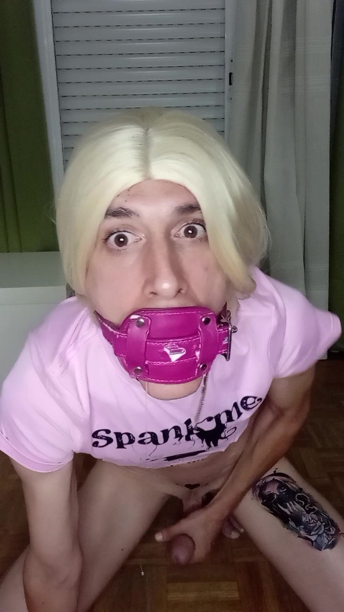 Penelopene27: BDSM Crossdresser Penelope