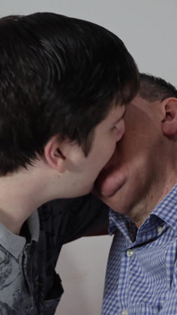 Stepdaddy Kissing and Cumming on Boy