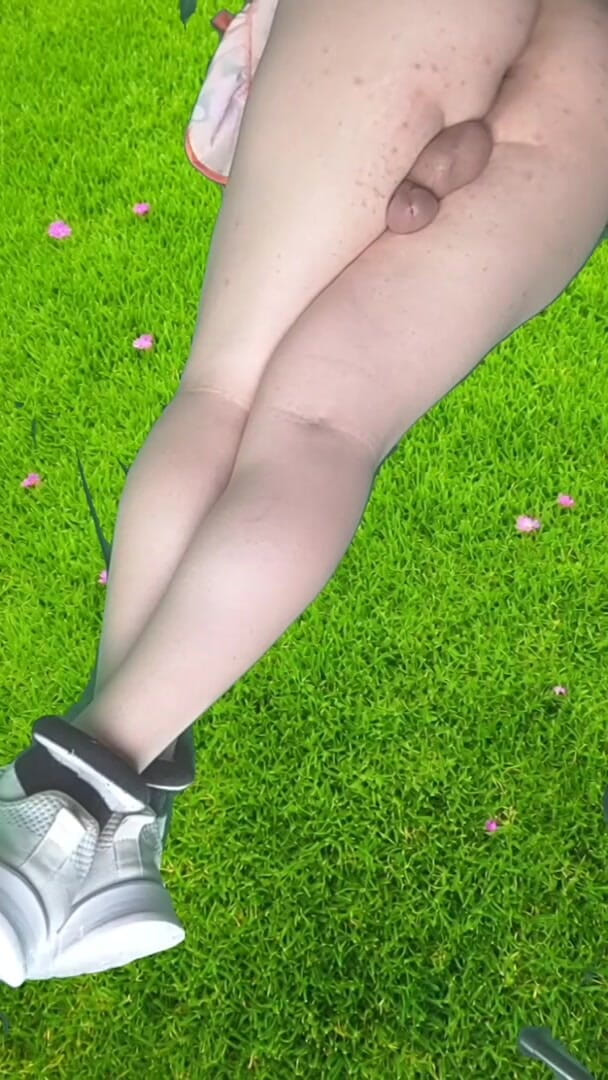 Kitty_Cross: Booty Blonde Femboy Sweet Juicy Ass Smooth Thighs Lollipop Sissy