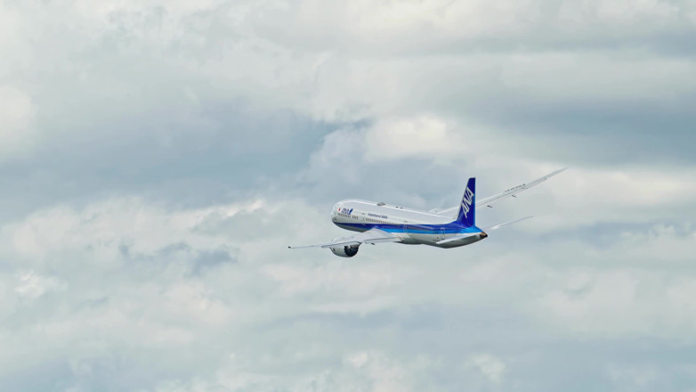 MaikaMann: avaastavik roop se bare land vaala boodha aadmi apna vishaal...