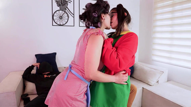 Fred_Nunexx: Pravidlo 34: Plním si svou fantazii o sexu v sousedství se...