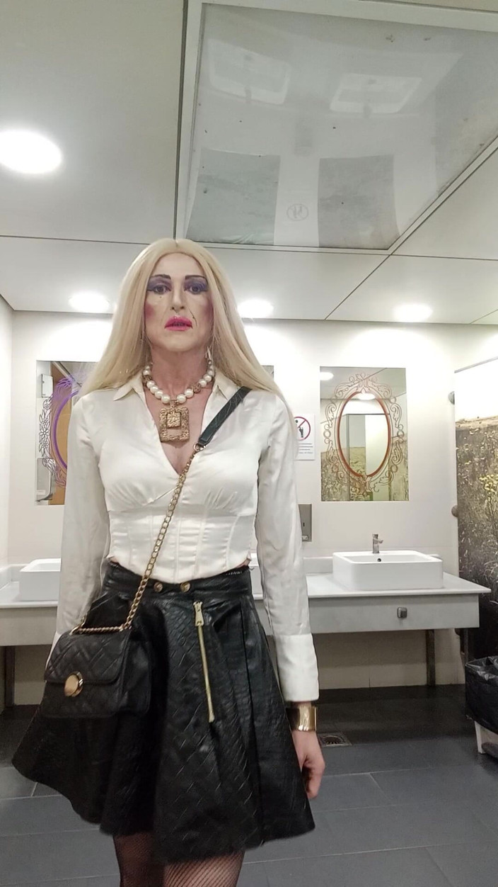 Tatiana Zorrita: Sarışın