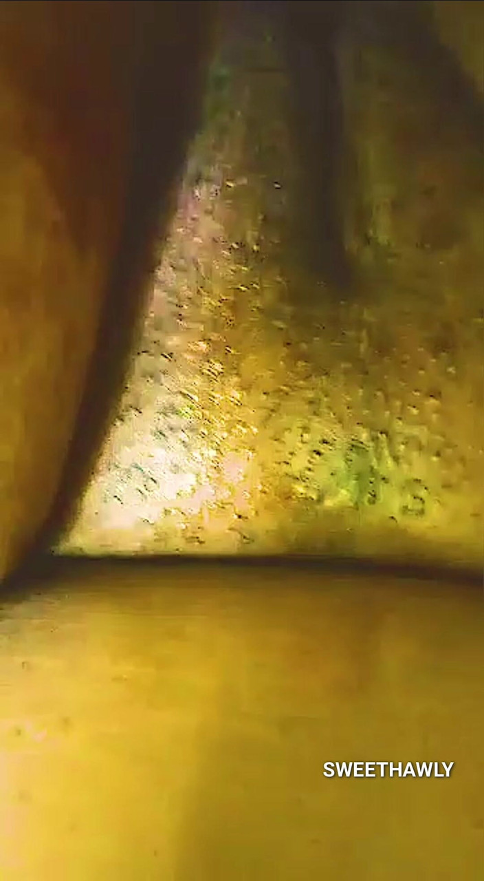 Sweethawly: Толстую киску жены трахают как на анал, так и на киску