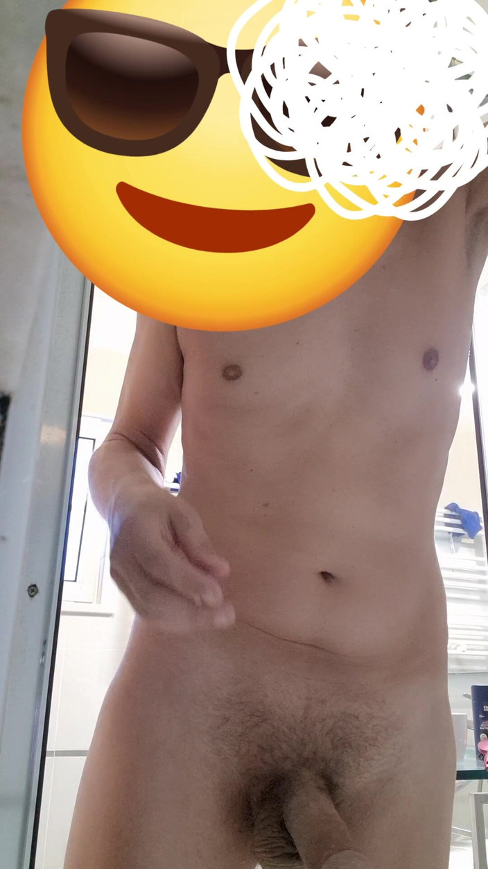 Rafael Torreano: Watch Me on a Nude Morning Getting Horny, Jerk off...