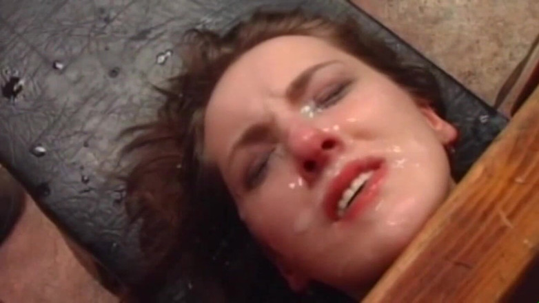 DEUTSCHE AMATEUR: Hot Holes - dalam mulut dan pantat - episod 5