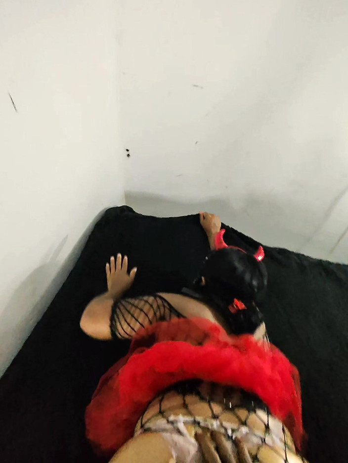 PABLO N3GROBAR: She Devil Got Good Pussy N Throat 2