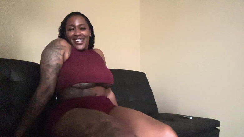Onlyfanscushkingdom1: Sexy Big Booty PAWG Live Streaming!