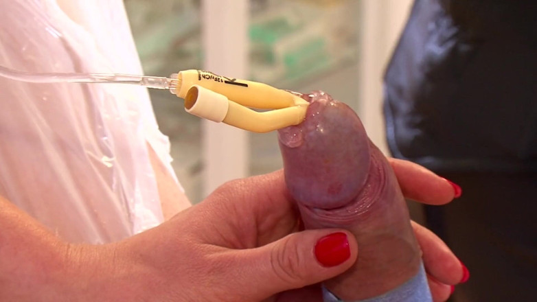 Videos Medical y Sado: Devoter typ und unterwürfiges mädchen