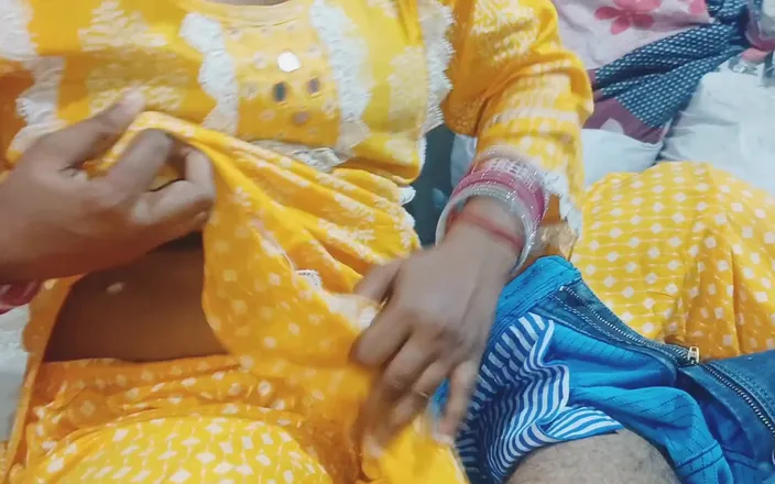 Sexy_girl_nehu: Indian Bhabhi Give Best Blowjob and Cum in Mouth, Nonstop...