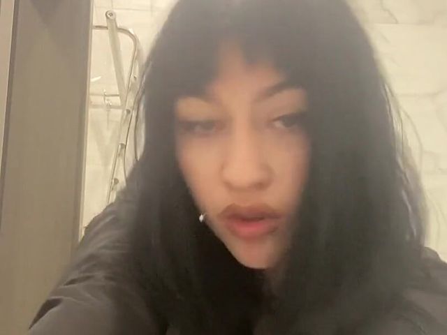 Uggh, My Pussy Is so Wet as I Bare My Tender Body in Front of You (SynergyVibe)
