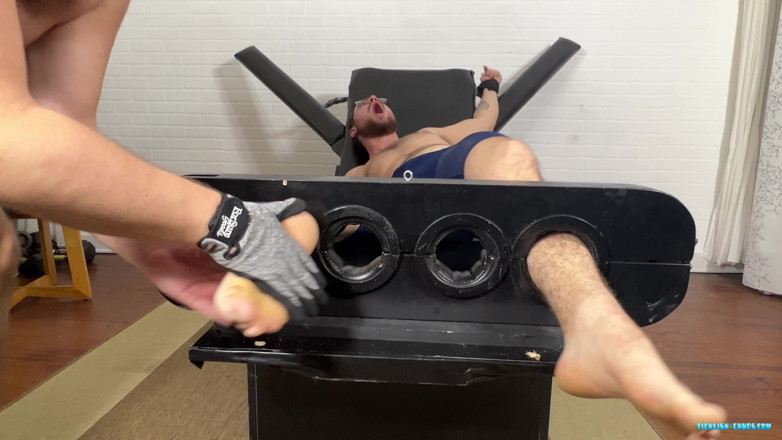 Ticklish Chubs: Cdubs Uses the Safe Word