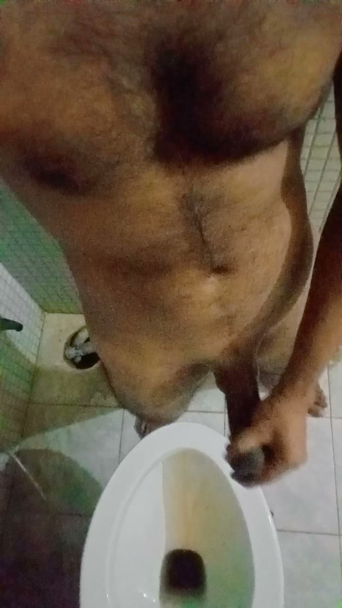 Raaz26d: Indian Boy Handjob in Girlfriend's Bathroom, Does Anyone Wants to...