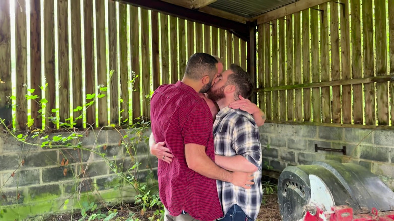 Growing teddy: Dirty Farmers Dumping Loads