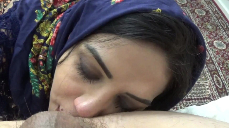Amateur Homemade Porn: Seks dengan ibu tiri Arab saya dia sangat miang dan...