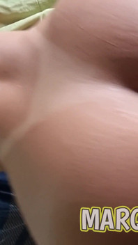 Ragazzo arrapato ha scopato la sua culona hotwife - sborrata dentro figa