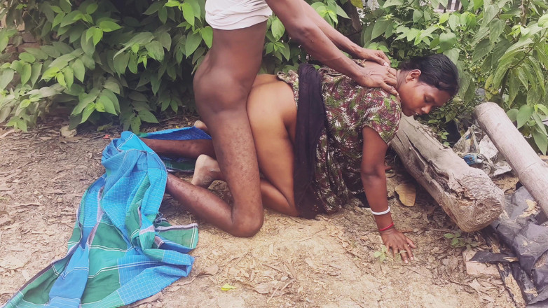 Sexyrani327: Village Desi Bhabhi Ki Outdoor Chudai Ki Big Ass